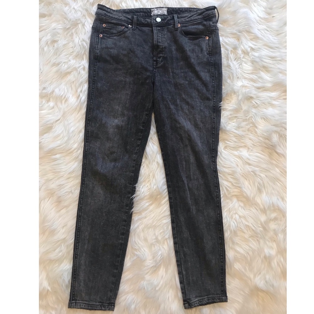 🔴 Free People High Waisted Jeans